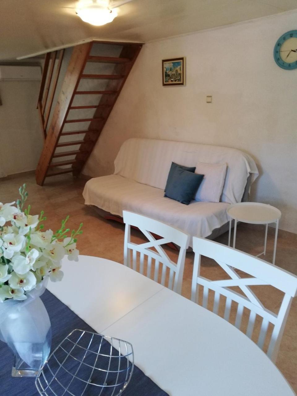 Apartment Surdic Valun Kültér fotó