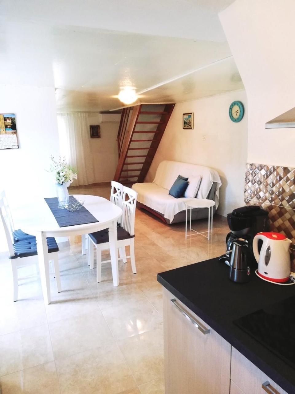 Apartment Surdic Valun Kültér fotó