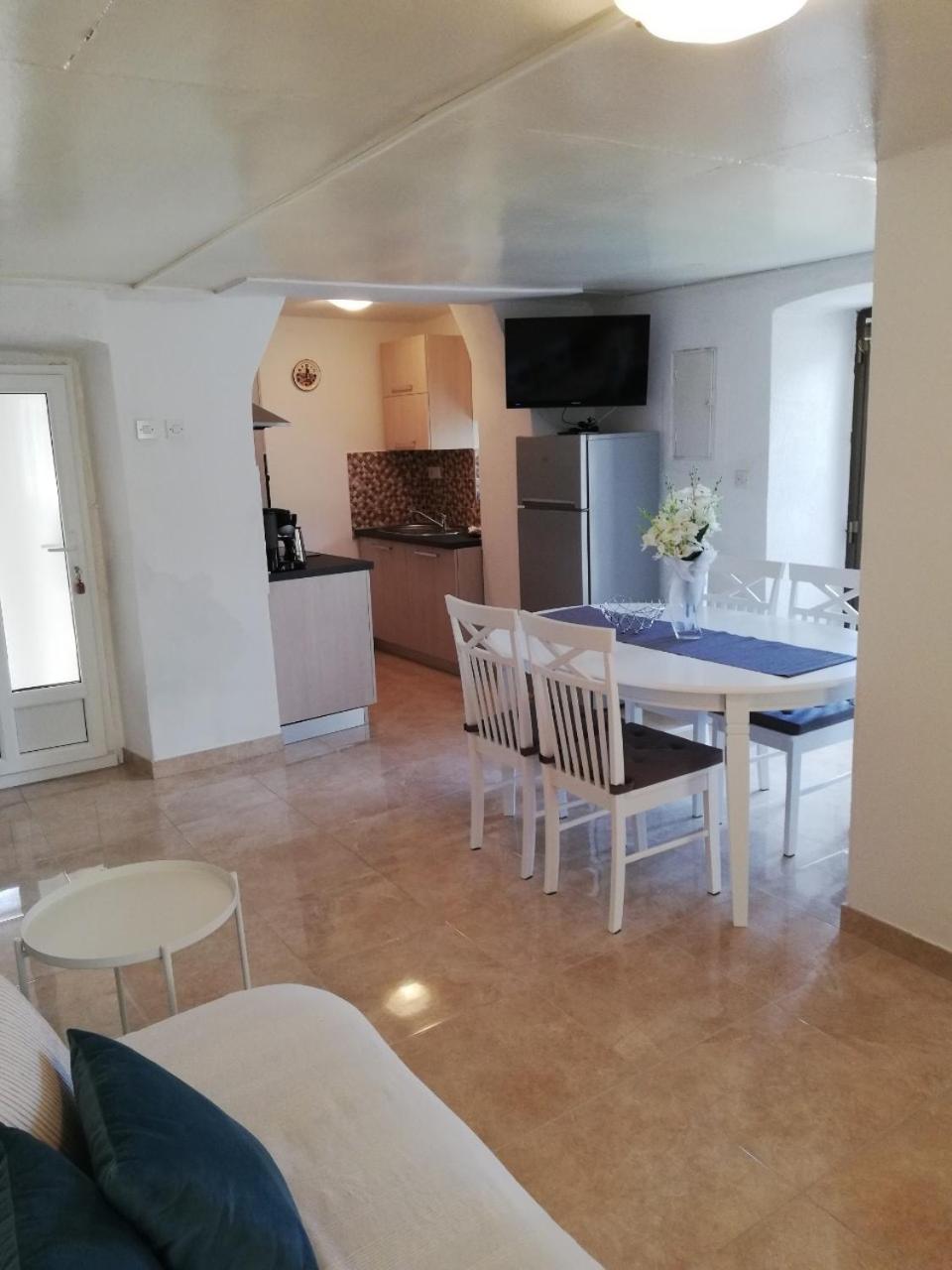 Apartment Surdic Valun Kültér fotó