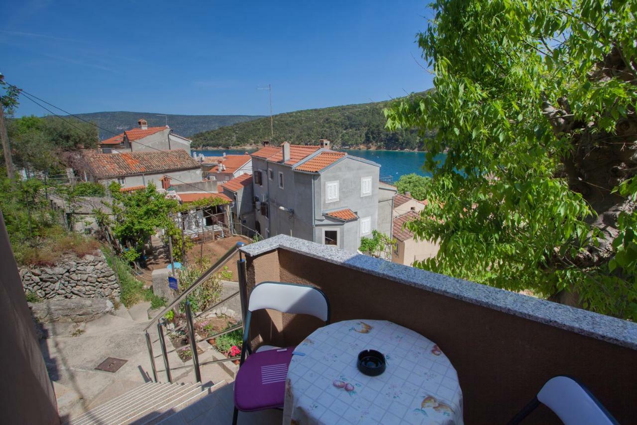 Apartment Surdic Valun Kültér fotó