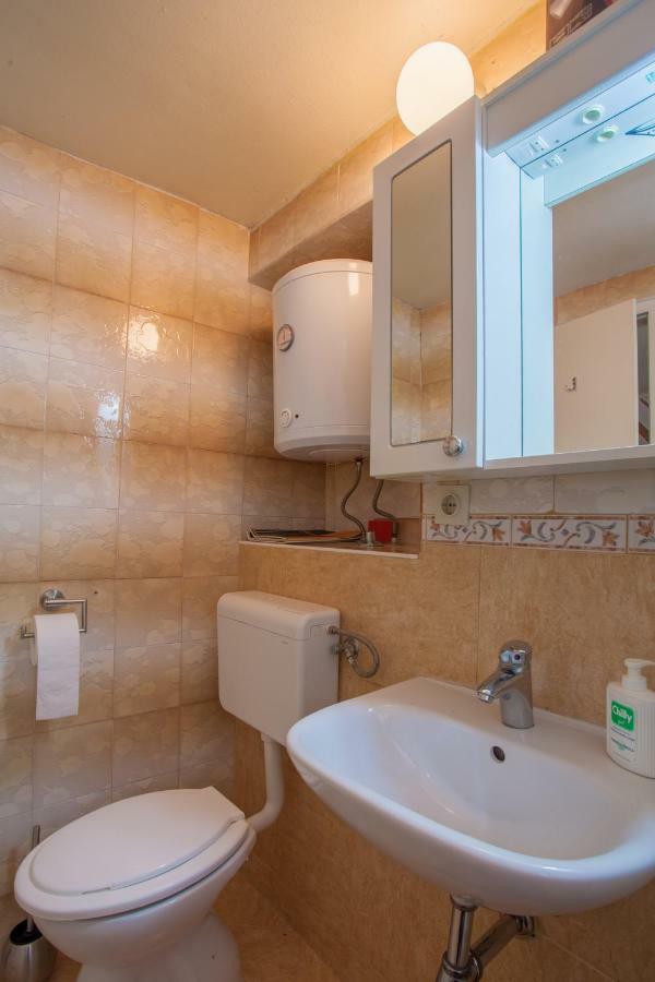 Apartment Surdic Valun Kültér fotó