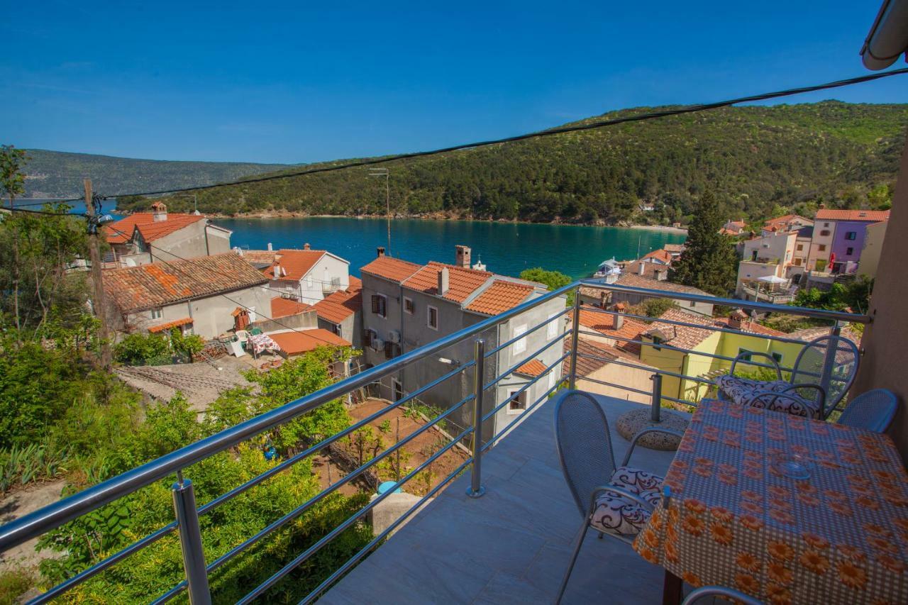 Apartment Surdic Valun Kültér fotó