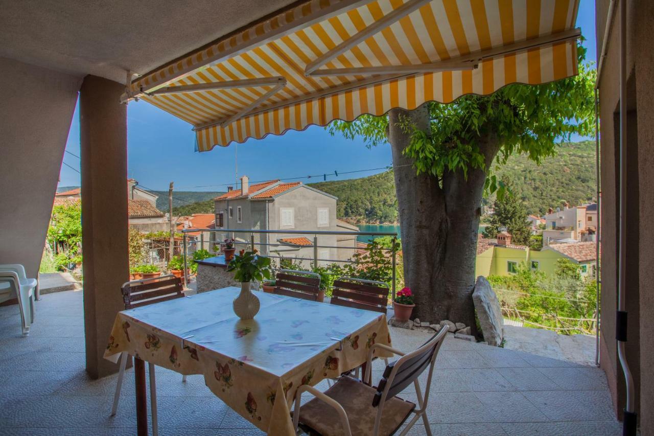 Apartment Surdic Valun Kültér fotó